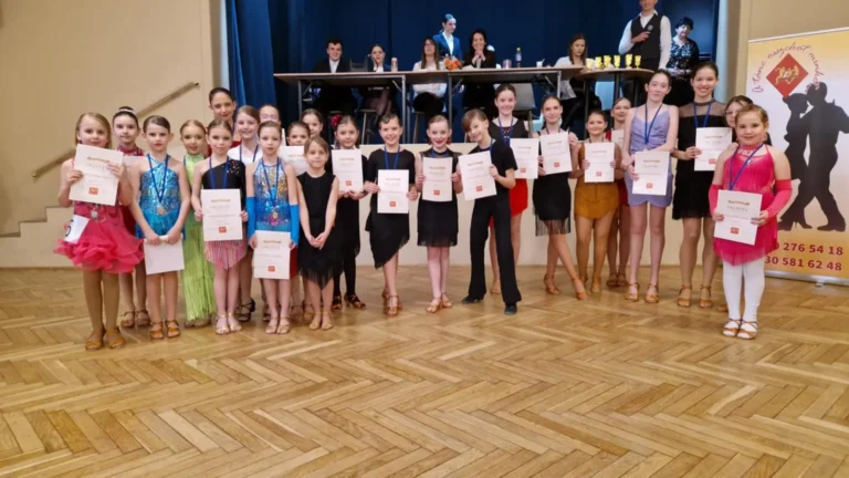 Versenytánc páros — JoyDance TSE