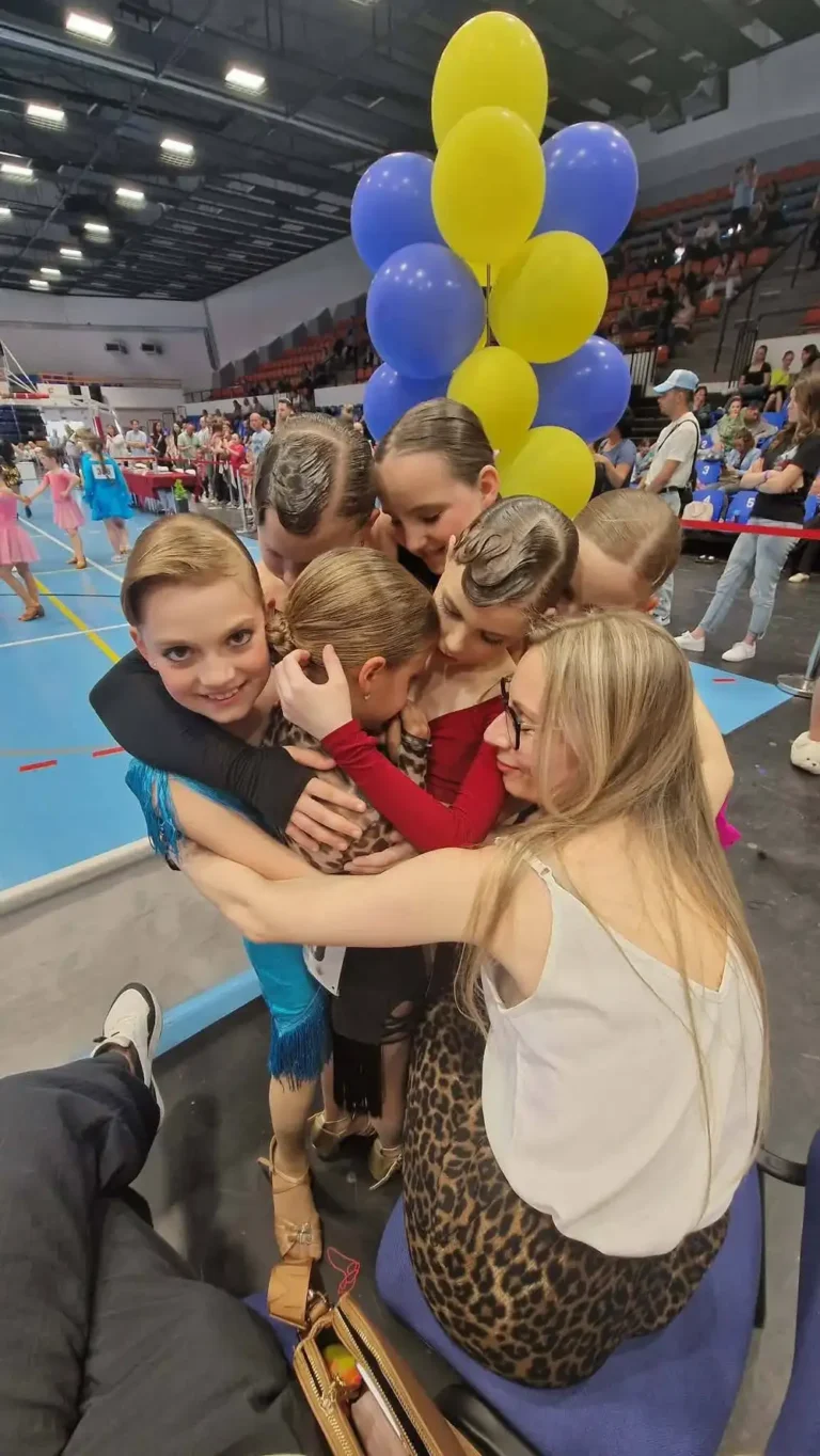 Versenytánc csapat — JoyDance TSE