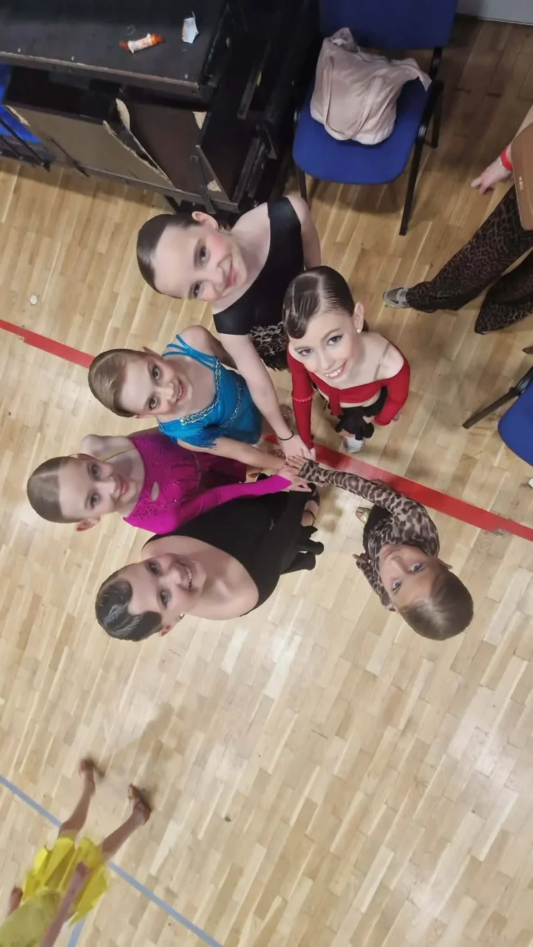Versenytánc — JoyDance TSE