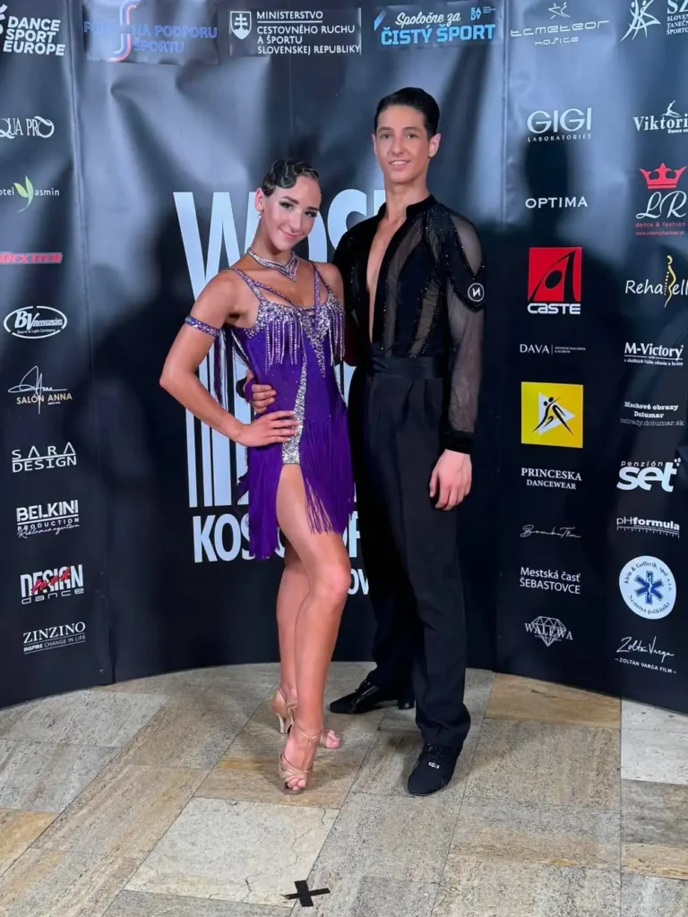Versenytánc csapatfotó — JoyDance TSE